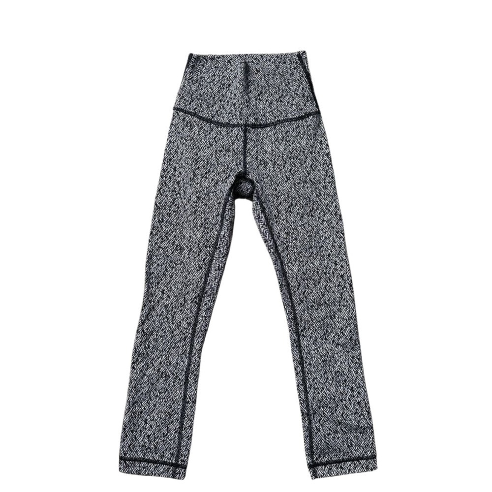 lululemon athletica Black and White Patterned Leggings sz 2 women’s workout gym